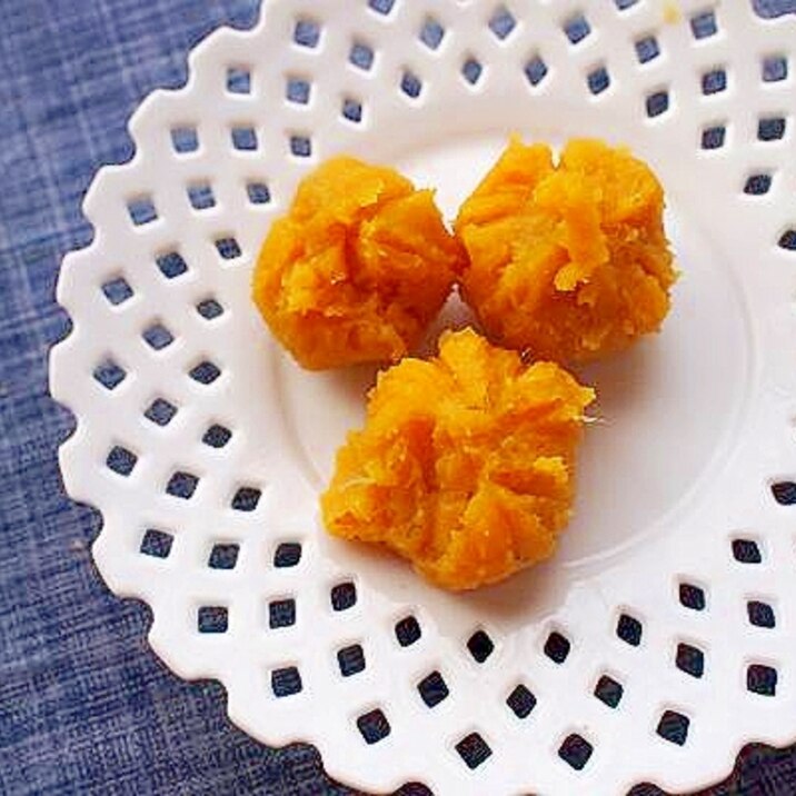 エコ セコおやつ 安納芋と栗の甘露煮の汁で茶巾絞り レシピ 作り方 By ブ 子 楽天レシピ
